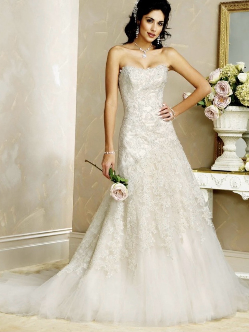 Maggie Sottero, Mirabella Wedding Dress in Ivory
